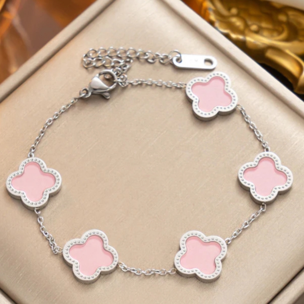 18K Gold‎ Plated Clover Charm Bracelet NEW